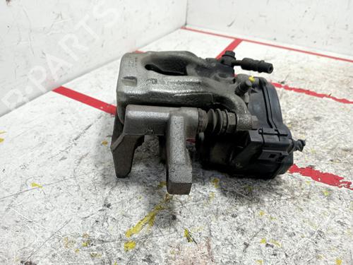 Right rear brake caliper RENAULT KADJAR (HA_, HL_) 1.2 TCe 130 (HLMR) | BP19478071M106 
