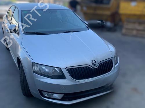 Used Left front steering knuckle Left front steering knuckle SKODA OCTAVIA III (5E3, NL3, NR3) 2.0 TDI (150 hp) 27653495 27653495