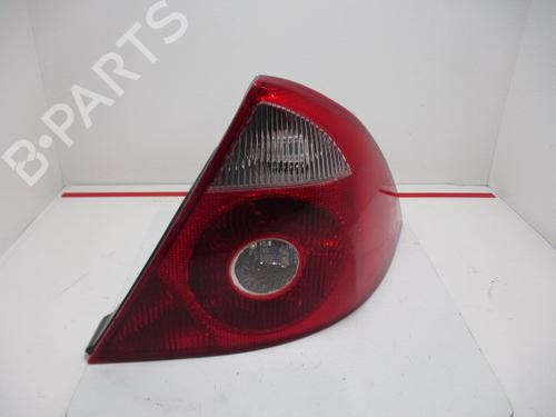 Used Right taillight FORD MONDEO III Saloon (B4Y) [2000-2007]  15926376