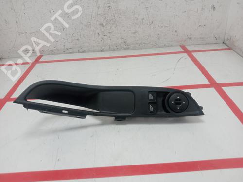 Venstre fortil elrude kontakt FORD FOCUS III Turnier 1.6 TDCi (115 hp) 27708008