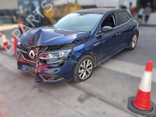 left-front-fenders-renault-megane-iv-hatchback-b9amn_-2015-40091841 main image