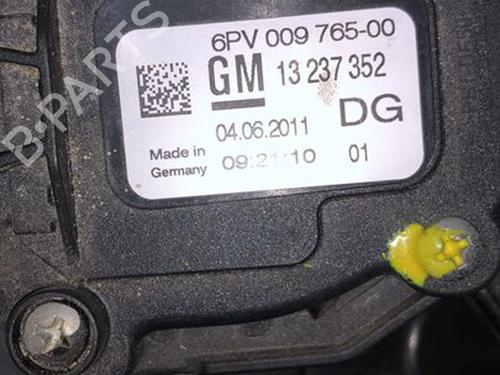 Used Pedal OPEL INSIGNIA A Country Tourer (G09) 2.0 CDTi (47) (131 hp) 7328364