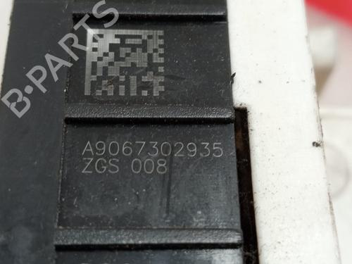 Rear right lock MERCEDES-BENZ SPRINTER 3-t Platform/Chassis (B906) 218 CDI (906.111, 906.113, 906.211, 906.213) | BP29722032C99 