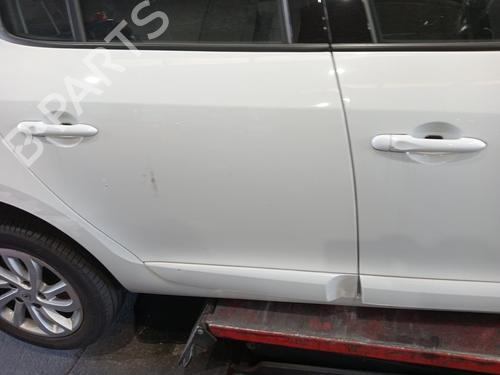 right-rear-door-renault-megane-iii-hatchback-bz01_-b3_-2008-37630465 main image
