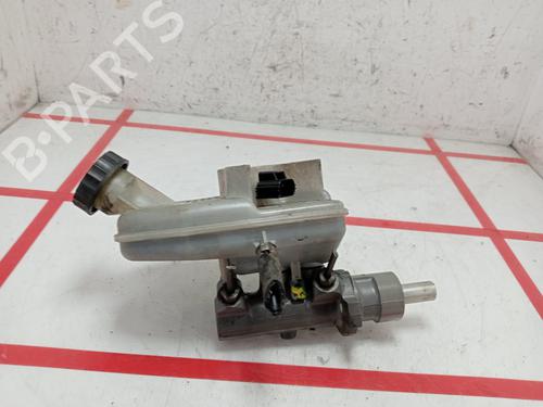 Used Brake master cylinder FORD TRANSIT Van (FA_ _) 2.4 DI RWD (FAA_, FAB_, FAC_, FAD_) (120 hp) 28276142