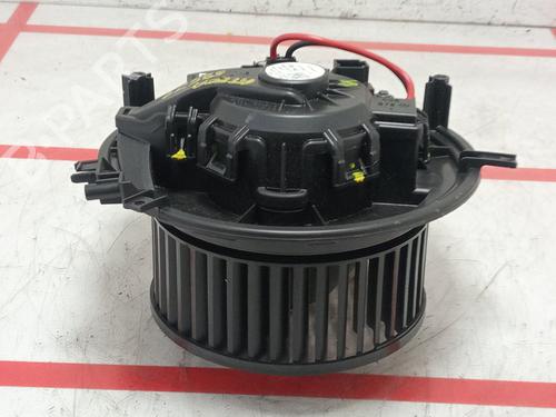 Used Heater blower motor SEAT ATECA (KH7, KHP) 1.5 TSI (150 hp) 27897321