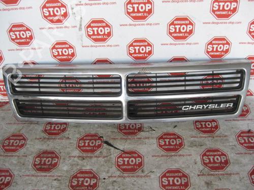 Front grille CHRYSLER VOYAGER II (ES) [1990-1995]  7355304