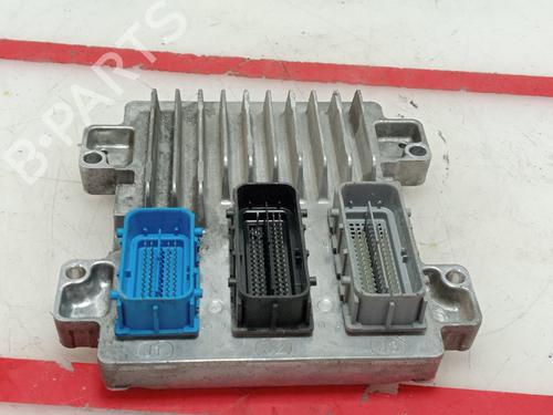Used Engine control unit (ECU) OPEL CORSA E (X15) [2014-2025]  18341037