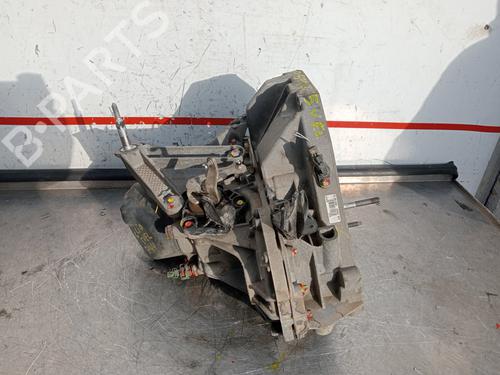 Used Gearbox RENAULT CLIO III (BR0/1, CR0/1) 1.5 dCi (BR17, CR17) (86 hp) 22900870
