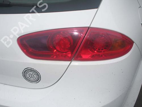 Front left window mechanism SEAT LEON (1P1) 1.6 TDI | BP15924472C22