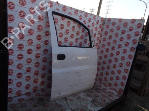 Used Right front door HYUNDAI H-1 / STAREX Bus (A1) 2.5 TD 4WD (101 hp) 9073680