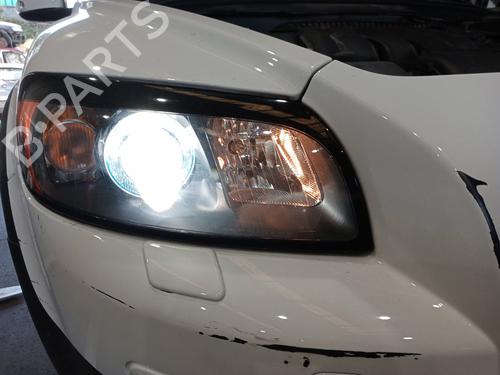Used Right headlight Right headlight VOLVO C30 (533) 2.4 i (170 hp) 36111086 36111086