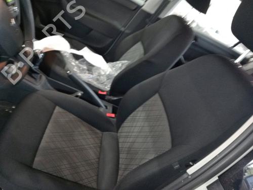 Used Seats set Seats set SEAT TOLEDO IV (KG3) 1.6 TDI (105 hp) 33983016 33983016