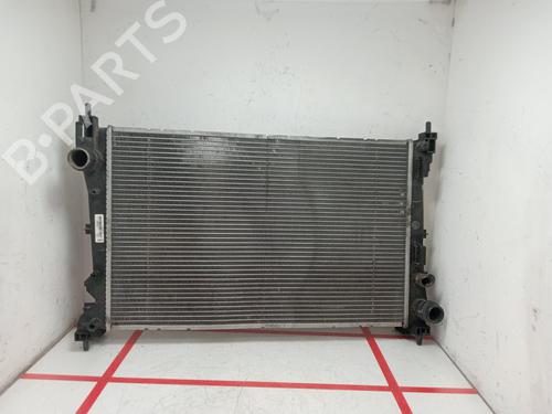 Used Water radiator Water radiator OPEL COMBO Box Body/MPV (X12) 1.3 CDTI (B05) (95 hp) 32672167 32672167