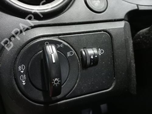 Used Headlight switch FORD FIESTA V (JH_, JD_) [2001-2014]  31571792