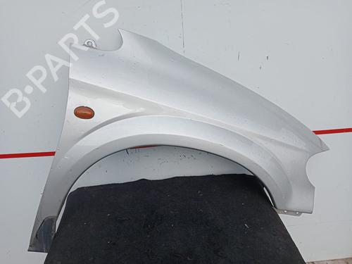 Used Right front fenders CHRYSLER VOYAGER IV (RG, RS) 2.8 CRD (150 hp) 15930955