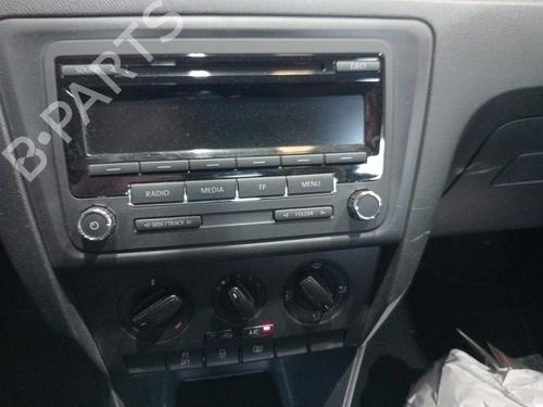 Used Climate control Climate control SEAT TOLEDO IV (KG3) 1.6 TDI (105 hp) 36220038 36220038