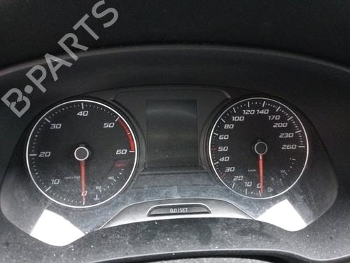 Used Instrument cluster Instrument cluster SEAT LEON SC (5F5) 2.0 TDI (150 hp) 33327738 33327738