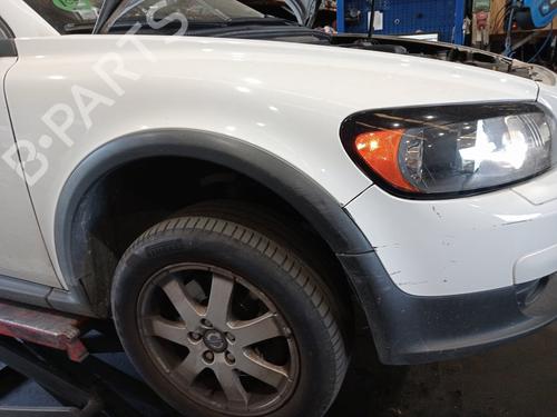 Used Right front fenders Right front fenders VOLVO C30 (533) 2.4 i (170 hp) 36111088 36111088
