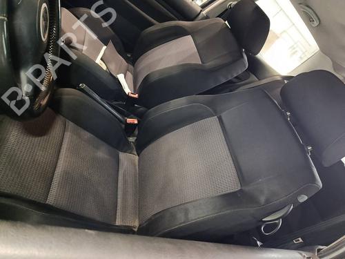 Asiento delantero izquierdo Asiento delantero izquierdo 39616429 39616429