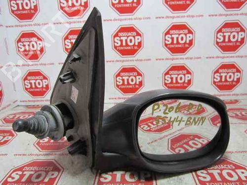 Used Right mirror PEUGEOT 206 Hatchback (2A/C) [1998-2012]  7358044