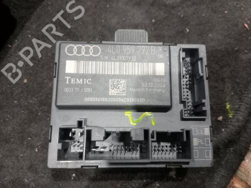 Module électronique AUDI Q7 (4LB) 3.0 TDI quattro (233 hp) 30635391