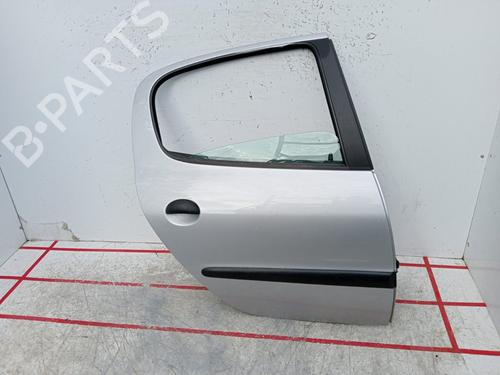 Used Right rear door PEUGEOT 206 Hatchback (2A/C) 1.9 D (69 hp) 17716971