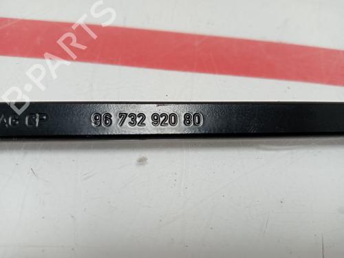 Front windshield wiper arm PEUGEOT 208 I (CA_, CC_)  | BP29040908C143 