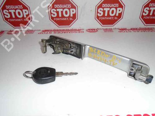 Front left exterior door handle SEAT TOLEDO I (1L2) 1.6 i | BP7318669C128 