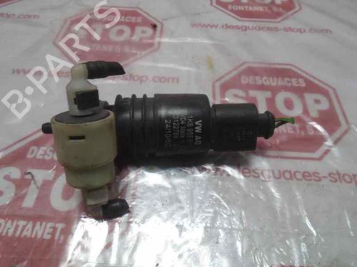 Used Washer pump VW GOLF VI (5K1) 1.6 TDI (105 hp) 15922402