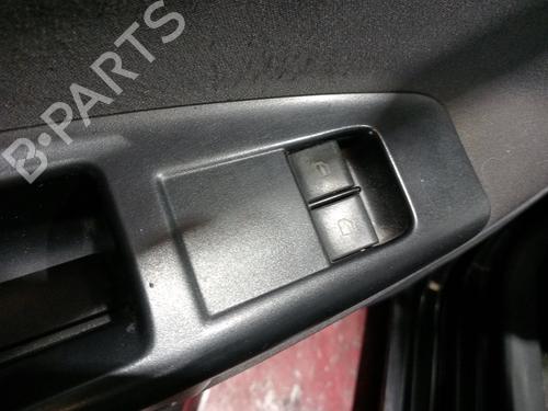 Venstre fortil elrude kontakt VW POLO IV (9N_, 9A_) 1.4 16V (75 hp) 30697670