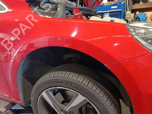 right-front-fenders-volvo-v40-hatchback-525-2012-2013-2014-2015-2016-2017-2018-2019-40154945 main image