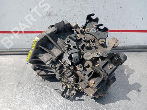 Gearkasse TOYOTA YARIS (_P9_) 1.4 D-4D (NLP90_, NLP90R) (90 hp) 28074357