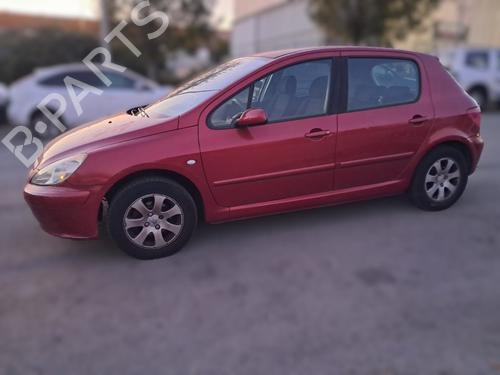 Third brake light PEUGEOT 307 (3A/C) 1.6 16V | BP30863532L11