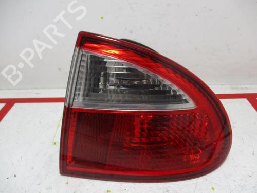 Feu arrière droit SEAT LEON (1M1) 1.6 16 V (105 hp) 15932967
