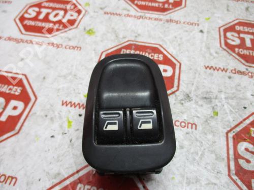 Used Left front window switch PEUGEOT 206 Hatchback (2A/C) 1.1 i (60 hp) 7328109
