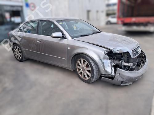 Used Left front fog light AUDI A4 B7 (8EC) 2.5 TDI (163 hp) 31967404