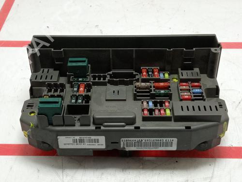 Used Fuse box BMW X5 (E70) xDrive 30 d (245 hp) 31026959