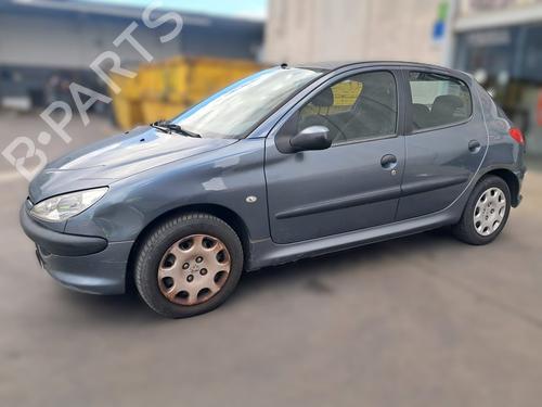 Used Left front steering knuckle Left front steering knuckle PEUGEOT 206 Hatchback (2A/C) [1998-2012] 32521331 32521331