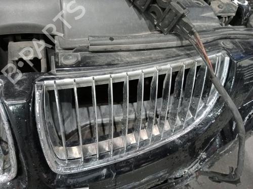 Grill BMW 3 (E90) 318 d (122 hp) 31813419