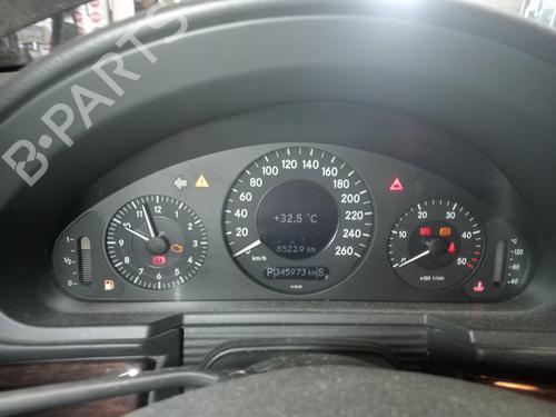 Used Instrument cluster Instrument cluster 38001066 38001066
