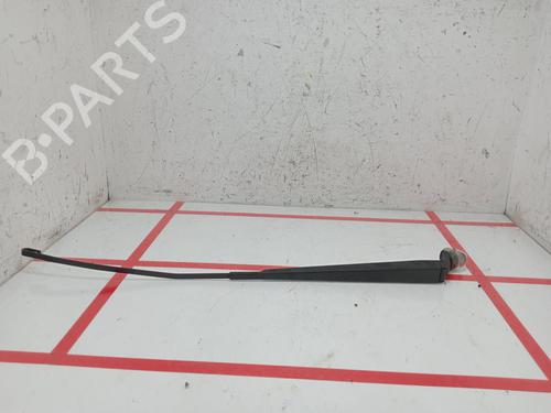 Brazo limpia delantero TOYOTA YARIS (_P1_) 1.0 (SCP10_, SCP10R) (68 hp) 26890106
