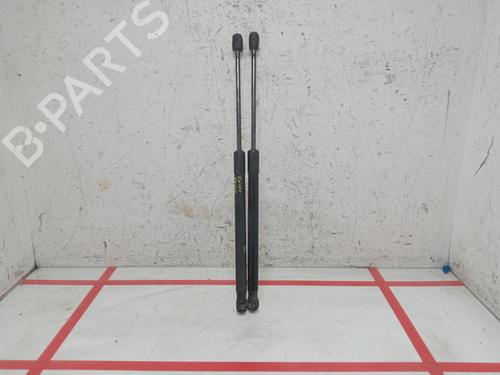 Używane Siłownik klapy tylnej / bagażnika SUZUKI SWIFT III (MZ, EZ) [2005-2025]  30681801