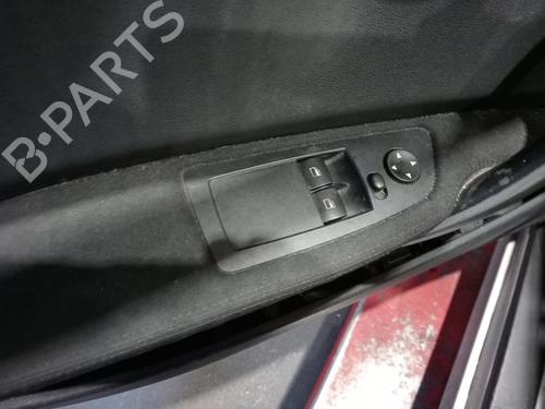 Used Left front window switch BMW 1 (E81) 116 i (115 hp) 31973196
