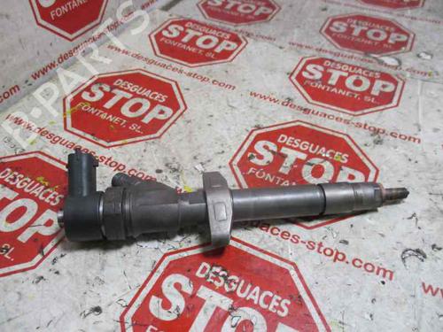 Used Injector RENAULT LAGUNA II (BG0/1_) 2.2 dCi (BG0F) (150 hp) 7393065
