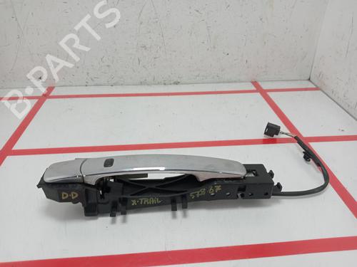 Used Front right exterior door handle NISSAN X-TRAIL II (T31) [2007-2018]  22778747