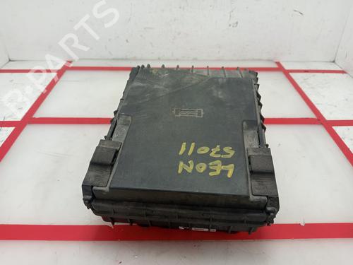 Used Fuse box SEAT LEON (1P1) [2005-2013]  18303718