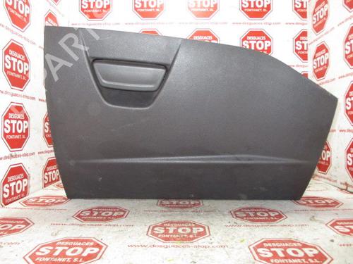 Used Glove box FORD FOCUS III 1.0 EcoBoost (100 hp) 7567384
