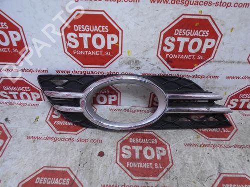 Used Grille MERCEDES-BENZ E-CLASS (W211) E 320 CDI 4-matic (211.089) (224 hp) 15923755