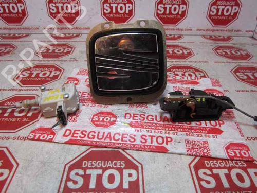 Trunk håndtak SEAT LEON (1M1) 1.9 TDI (90 hp) 7384369
